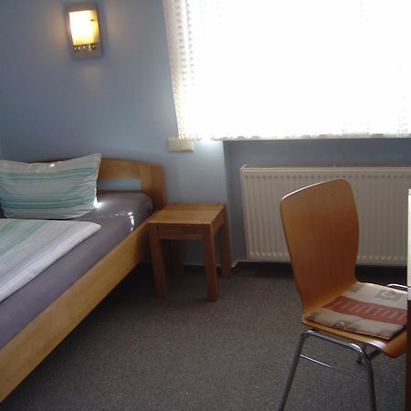 Hotel Garni Pension Ruth Mutterstadt Eksteriør bilde